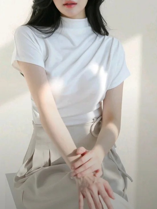 White Drape Mock Neck Top - Picture 4 of 5